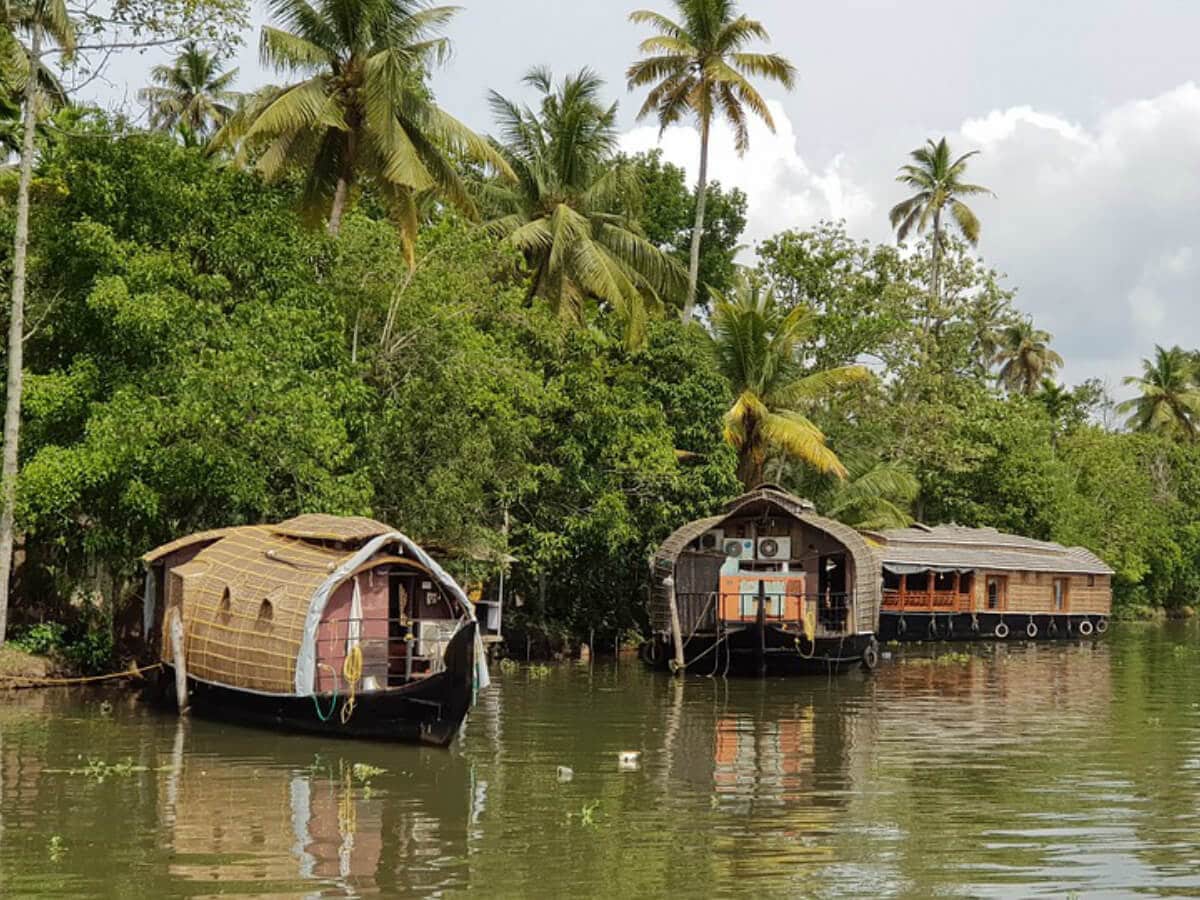 Book a educational travel package to Kochi with ATW Travels