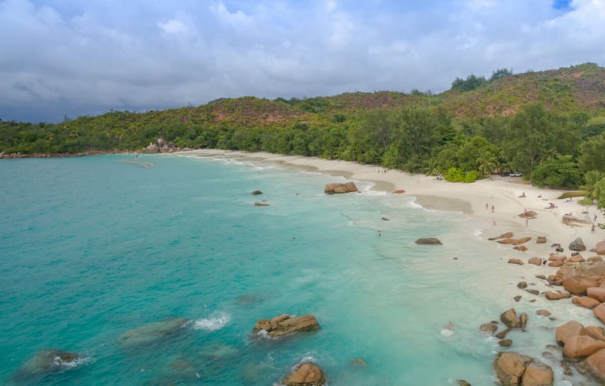 Beach Anse Lazio Praslin tour