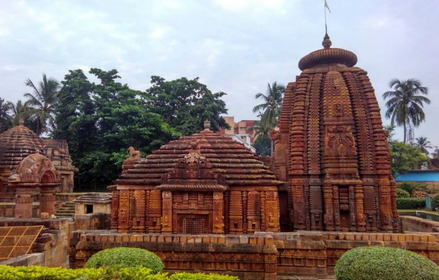 Uttarakhand Mukteshwar Temple tour packages